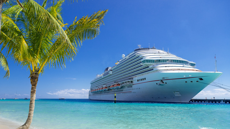 What Is A Closed Loop Cruise And Do You Need To Pack Your Passport