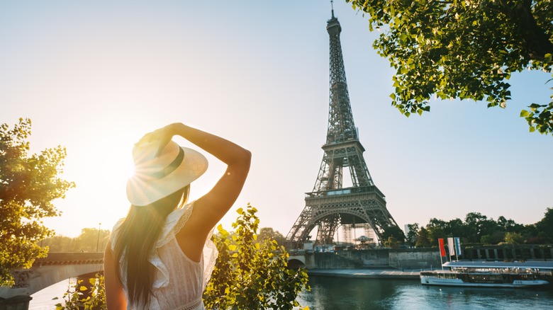 woman looking at Eiffel Tower