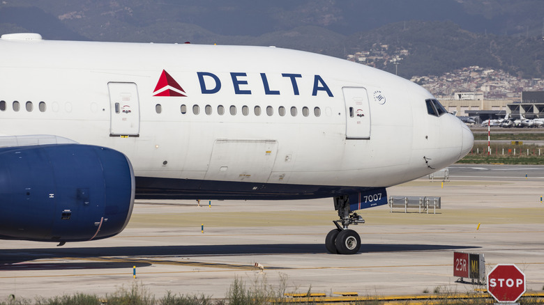 Delta plane with stop sign