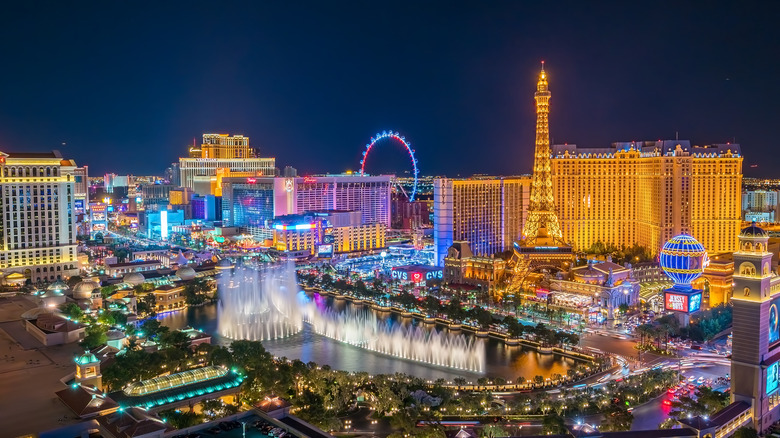 las vegas strip nighttime view