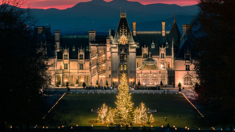 Biltmore Estate illuminated at Christmas