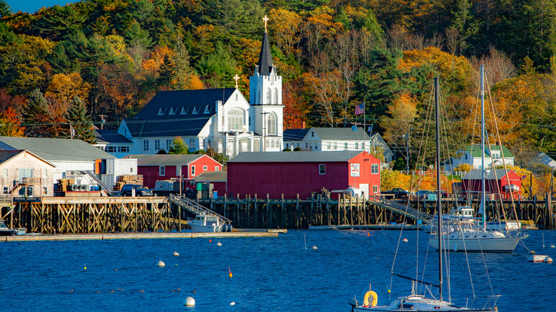 Boothbay Harbor shoreline and boats